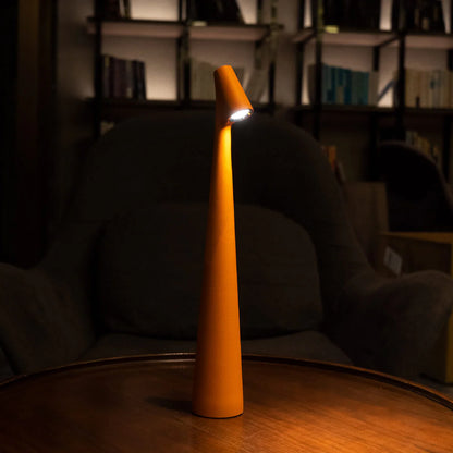 HomelyCuisine™ SCULPTING TABLE LAMP